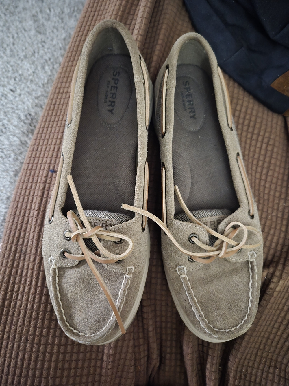 Sperry Suede Boat Shoes in Taupe